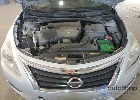 2015 Nissan Altima 2.5 z USA, uszkodzony, nr VIN 1N4AL3AP2FN399035